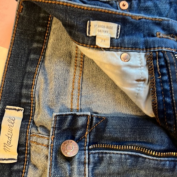 Madewell size 24 9" High-Rise Skinny Jeans, Medium-Dark wash, Used- Good - Picture 2 of 8